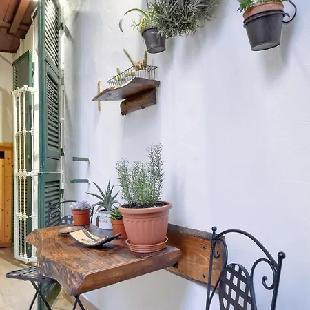 Beautiful In With Kitchen * Genoa